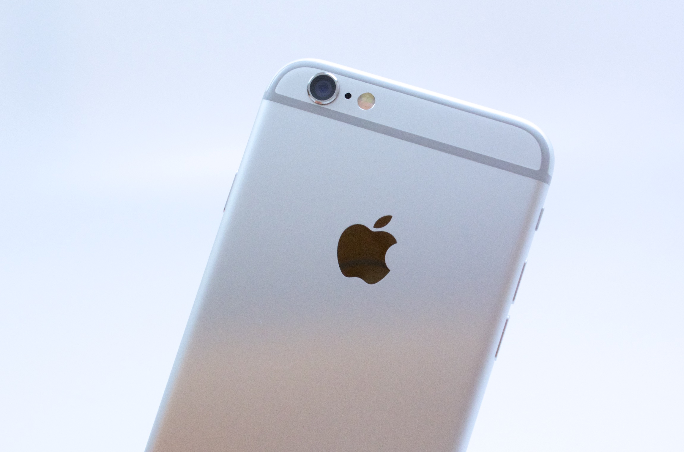 Перепрошивка Айфона в Москве | Цена обновления прошивки iPhone в  официальном сервисе Powerline